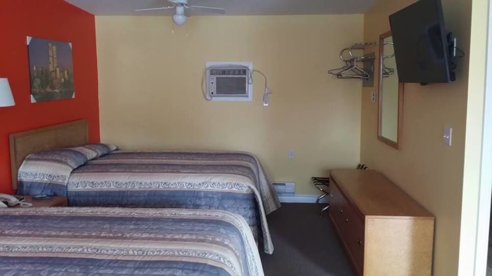 Rymal'S Motel Лімінґтон Екстер'єр фото