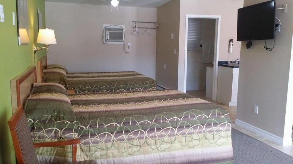 Rymal'S Motel Лімінґтон Екстер'єр фото
