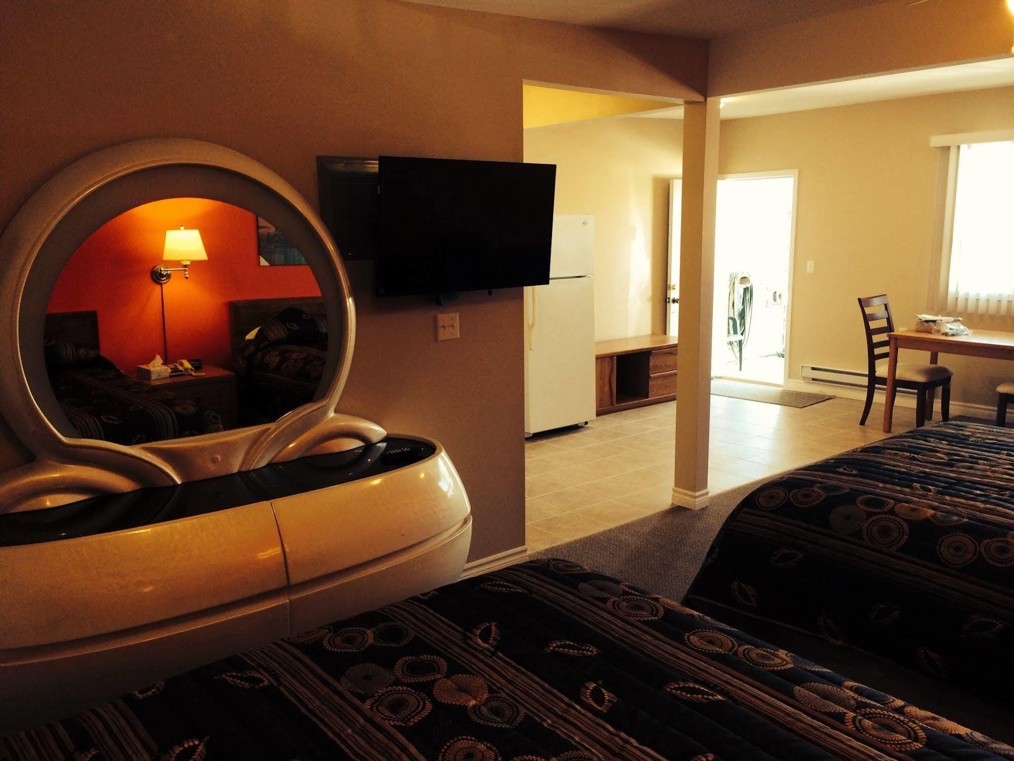 Rymal'S Motel Лімінґтон Екстер'єр фото